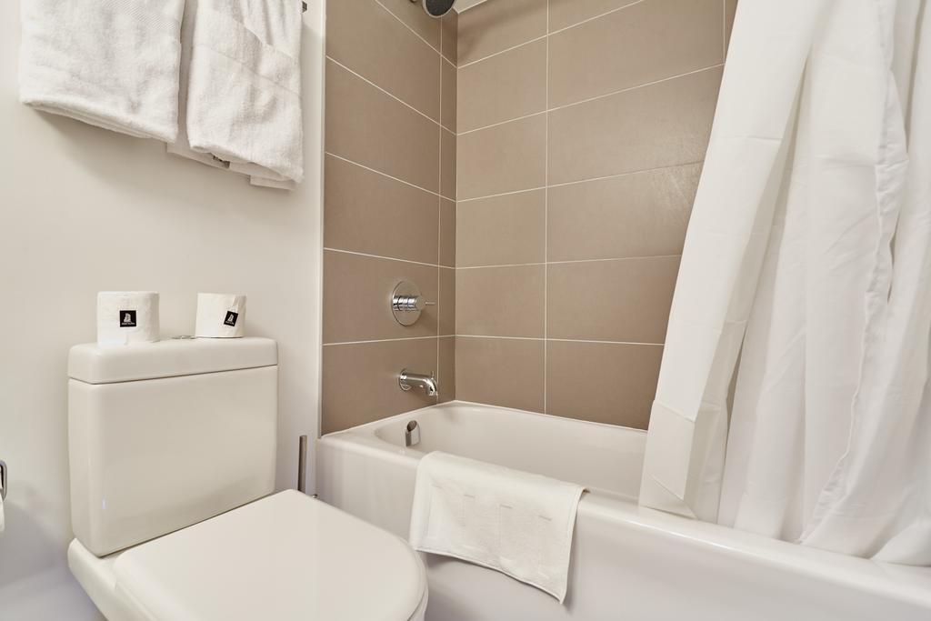 Atlas Suites - Yorkville Furnished Apartments トロント 部屋 写真