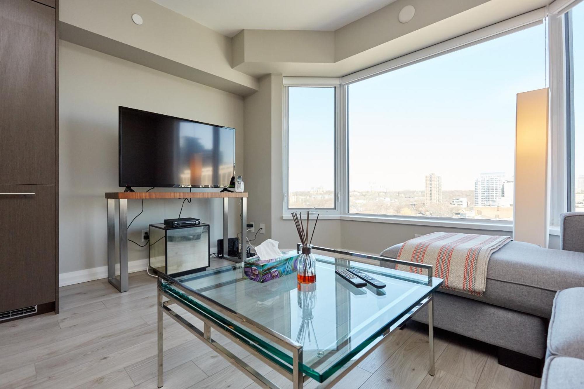 Atlas Suites - Yorkville Furnished Apartments トロント エクステリア 写真