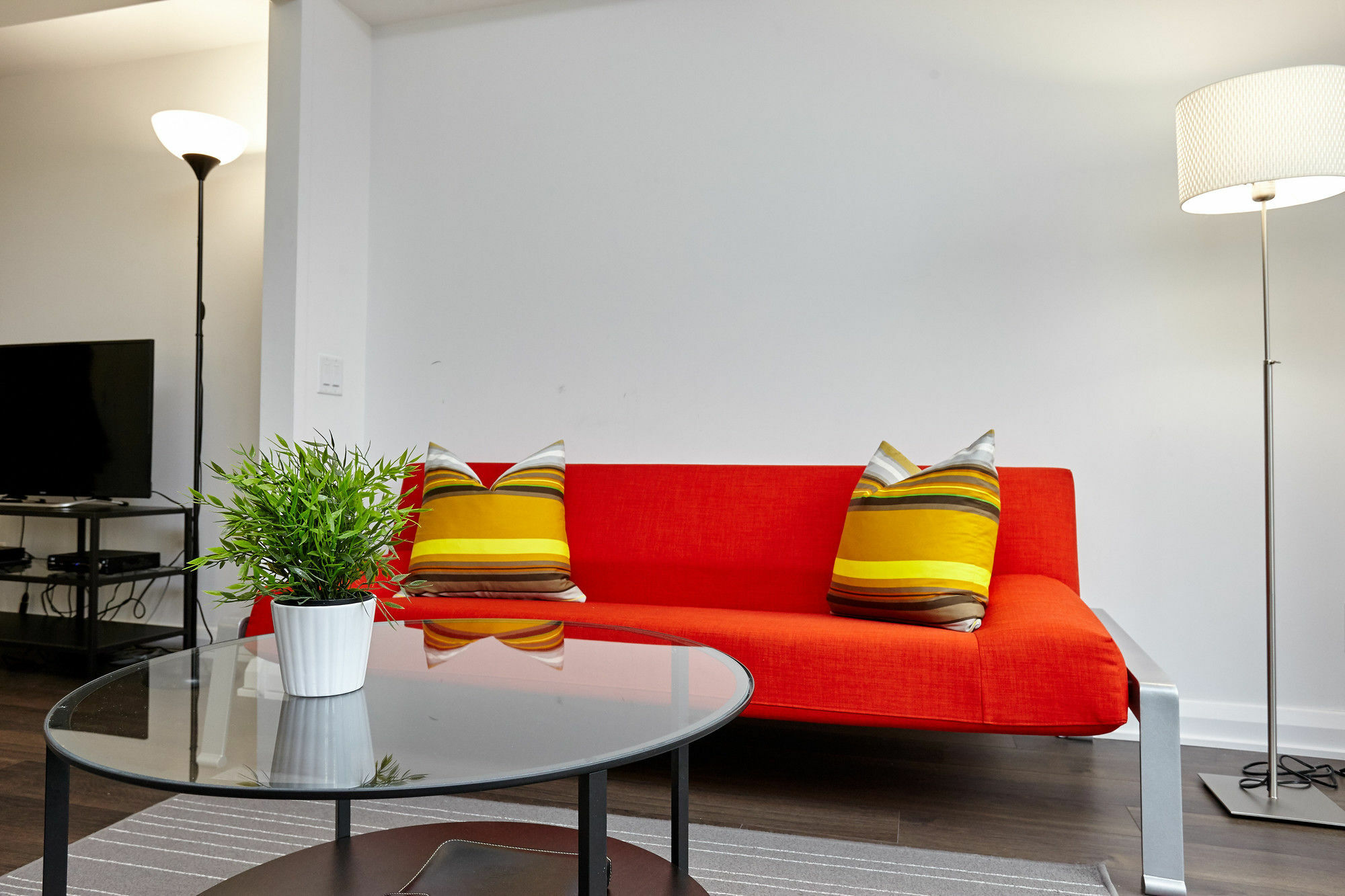 Atlas Suites - Yorkville Furnished Apartments トロント エクステリア 写真