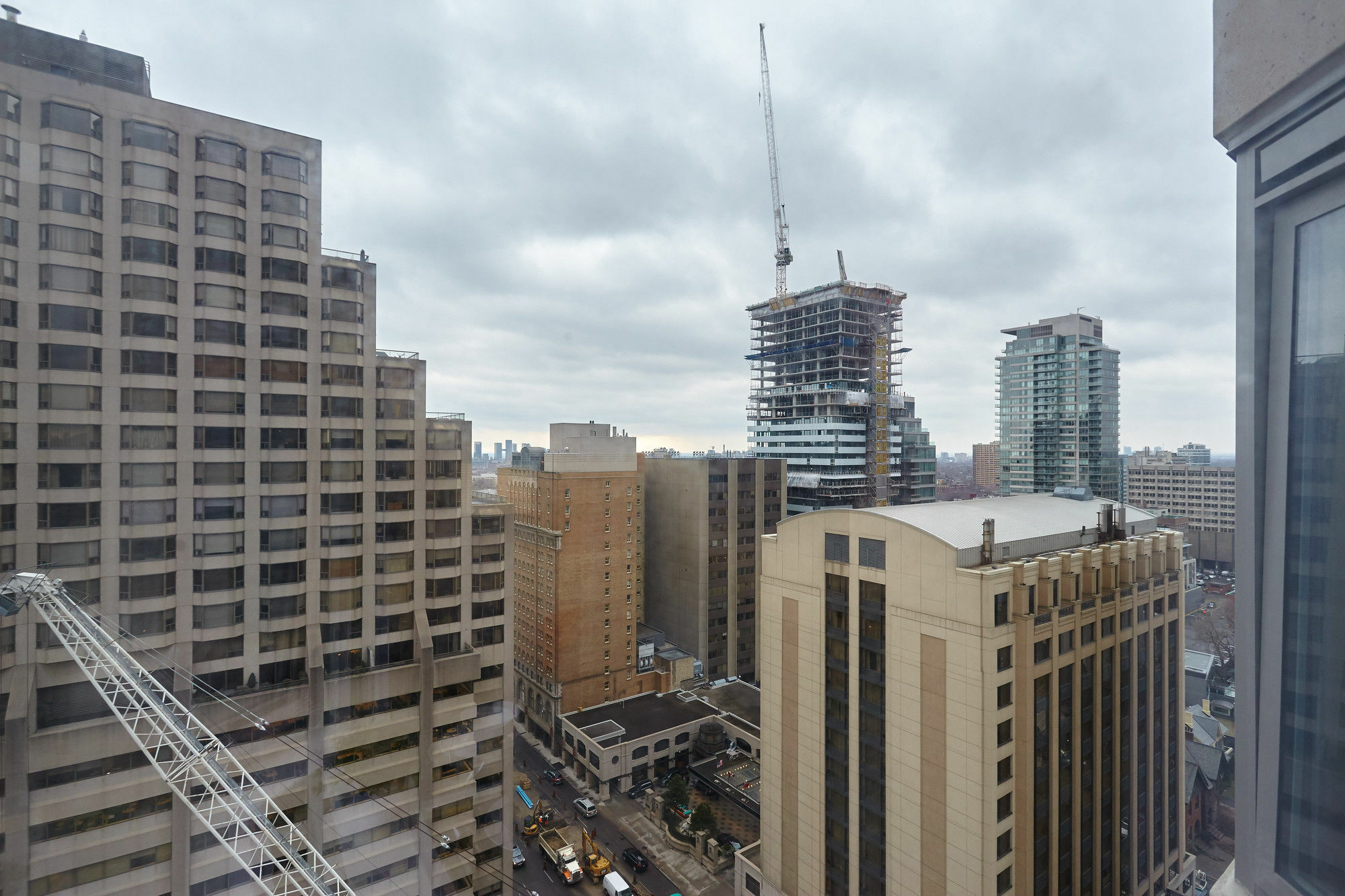 Atlas Suites - Yorkville Furnished Apartments トロント エクステリア 写真