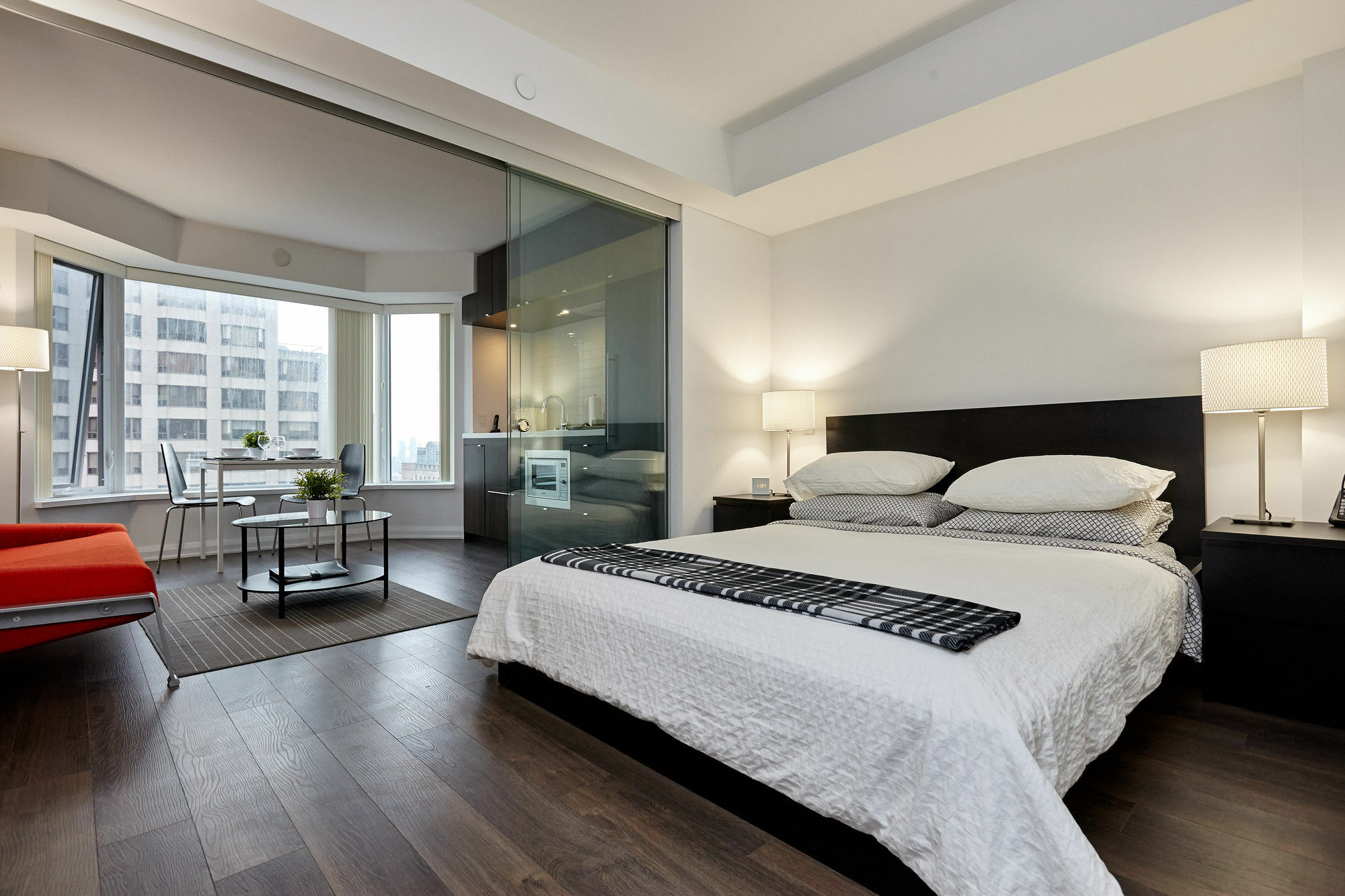 Atlas Suites - Yorkville Furnished Apartments トロント エクステリア 写真